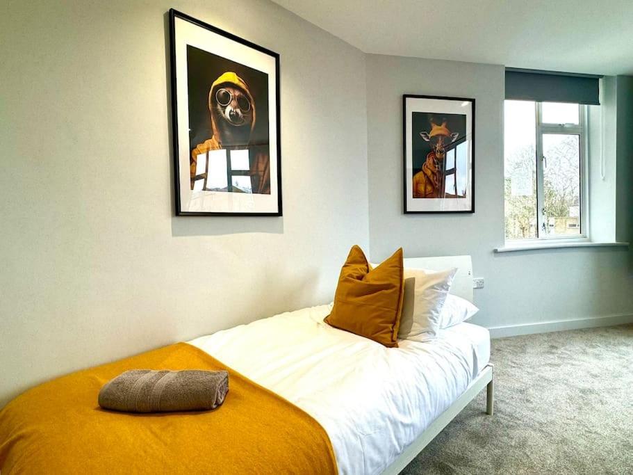 Bournemouth Getaway: 3Br Apartment Near Beach Exteriör bild