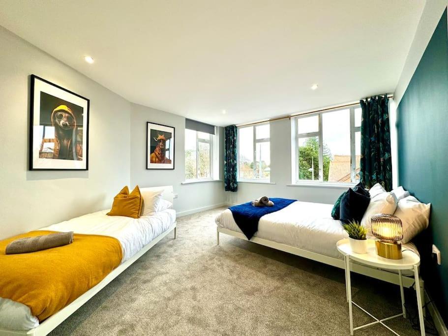 Bournemouth Getaway: 3Br Apartment Near Beach Exteriör bild